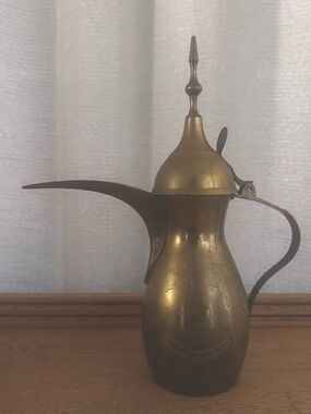 Vintage Brass Dallah Coffee Pot Etched Middle Eastern Arabic Teapot